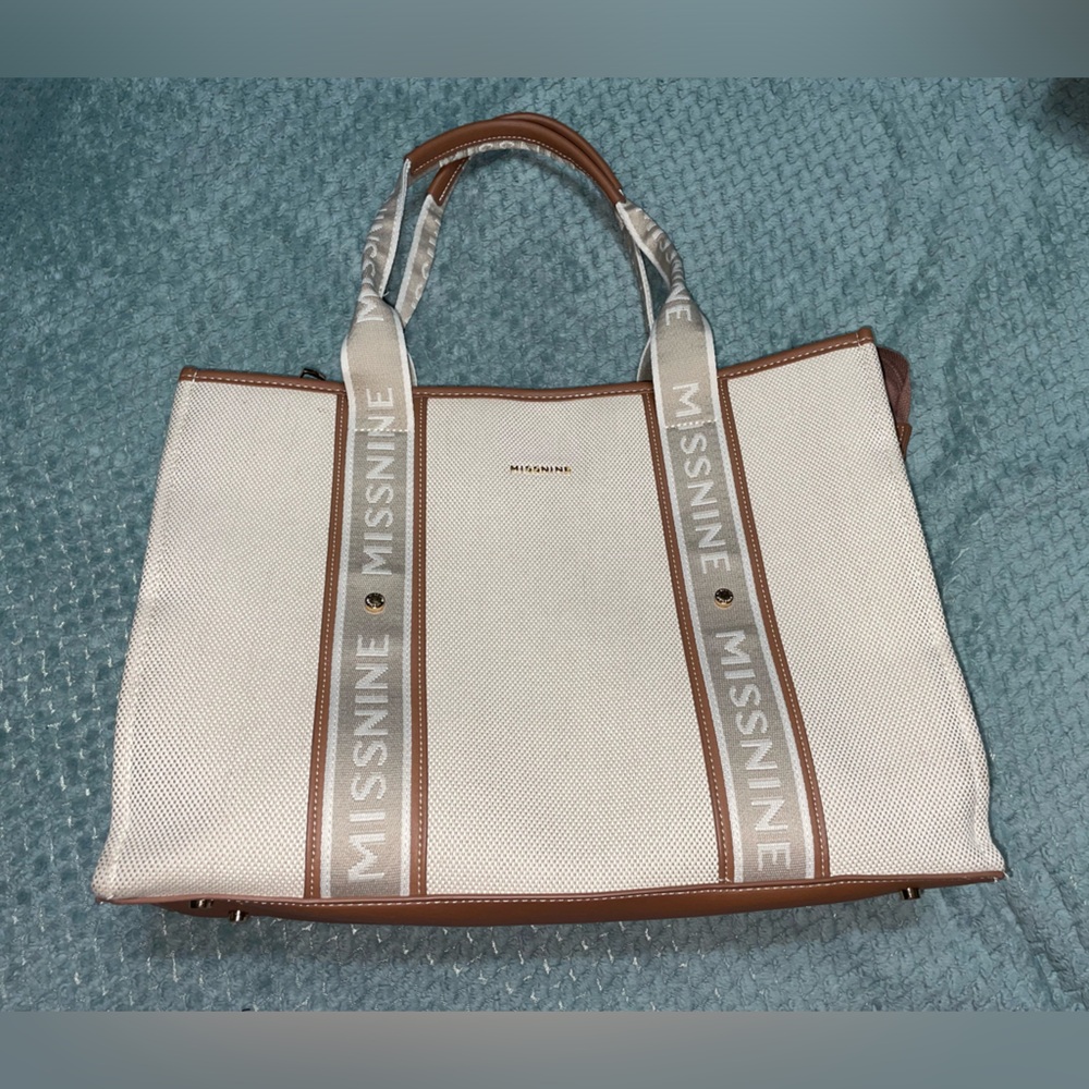 Missnine tan Tote